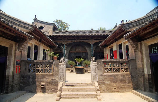 Biệt phủ Trung Quốc lớn hơn cả Tử Cấm Thành, xây trong 300 năm