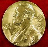 Vấn đề với quy tắc trao thưởng 3 người của giải Nobel