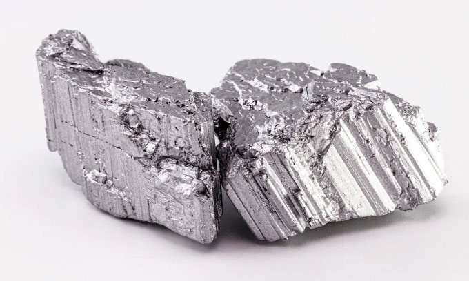  Neodymium, một trong những nguyên tố đất hiếm cực kỳ khó khai thác. 