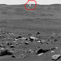Xem tàu thăm dò NASA "tóm gọn" lốc cát sao Hỏa