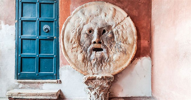 Mouth of Truth: Một chiếc mặt nạ bằng đá cẩm thạch hay máy phát hiện nói dối cổ xưa của Rome?
