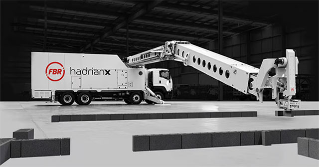 Robot xây dựng rải 300 viên gạch mỗi giờ