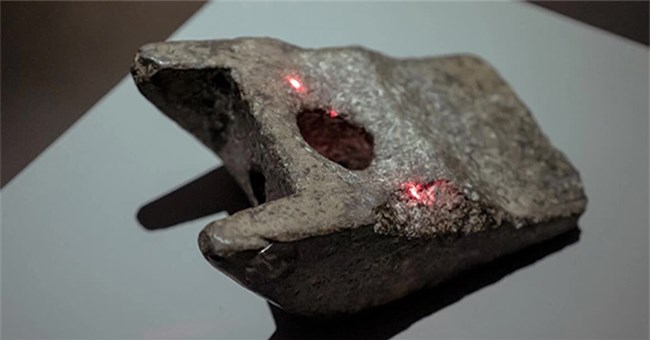 Wedge of Aoud: Hiện vật bí ẩn 250.000 năm tuổi, một khám phá quan trọng đã thay đổi lịch sử!