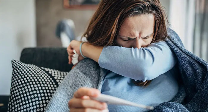 Hướng dẫn phân biệt triệu chứng cảm lạnh và viêm phế quản