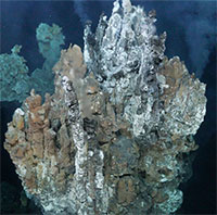 Cánh đồng miệng phun thủy nhiệt dài 600m dưới biển