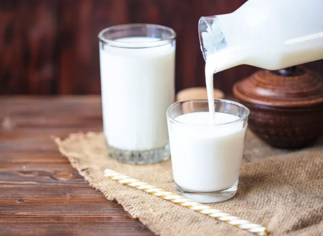 Sữa lên men chứa probiotic