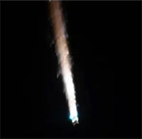 Tàu vũ trụ Nga cháy như pháo hoa trên bầu khí quyển Trái đất