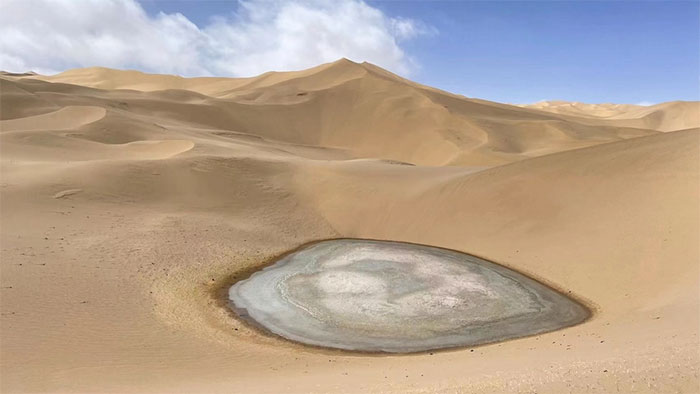 “Đại dương ngầm” ở sa mạc Tân Cương ẩn giấu bí mật gì?