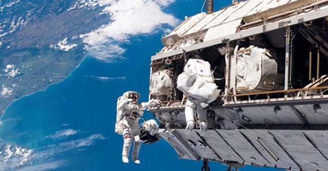 Những điều kỳ lạ xảy ra với cơ thể người trong vũ trụ