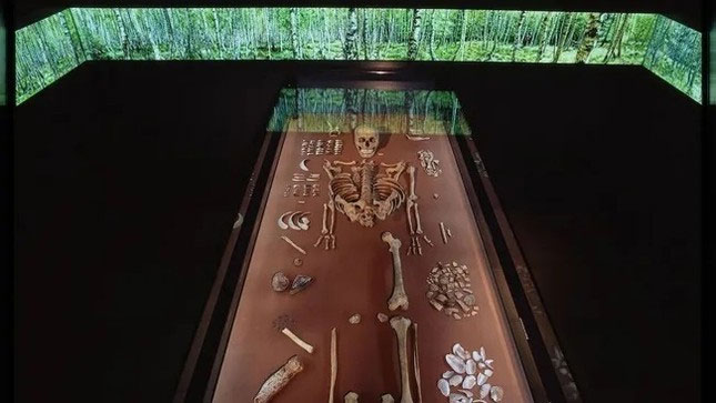 Manh mối mới về việc chôn cất pháp sư và trẻ sơ sinh khoảng 9.000 năm trước