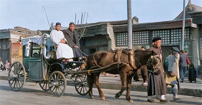 Ảnh cũ nhà Thanh: Cận cảnh "siêu xe" của quý tộc nhà giàu, là biểu tượng cho địa vị và gia thế thời bấy giờ