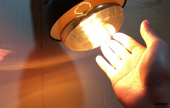 Tại sao cần bật đèn sưởi trước khi vào phòng tắm? Nhiều gia đình sử dụng vào mùa đông nhưng không phải ai cũng biết!