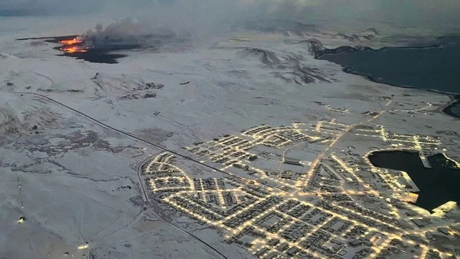 Hình ảnh kinh hoàng về núi lửa phun trào ở Iceland
