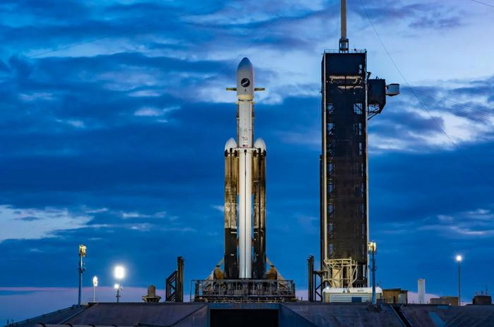 Mỹ phóng tên lửa SpaceX đưa tàu vũ trụ tuyệt mật vào vũ trụ