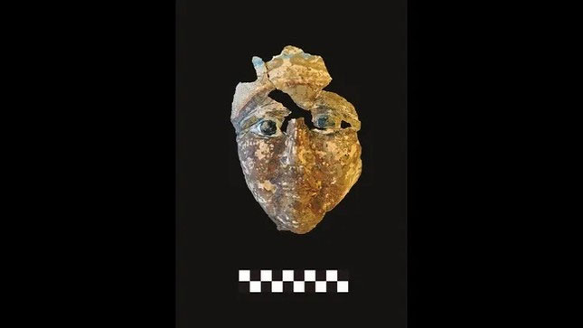 Phát hiện mặt nạ xác ướp Ai Cập cổ, lăng mộ và tượng "thần thầm lặng"