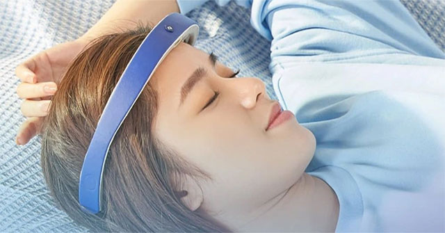 Thiết bị đeo tích hợp AI giúp "ru" người khó ngủ