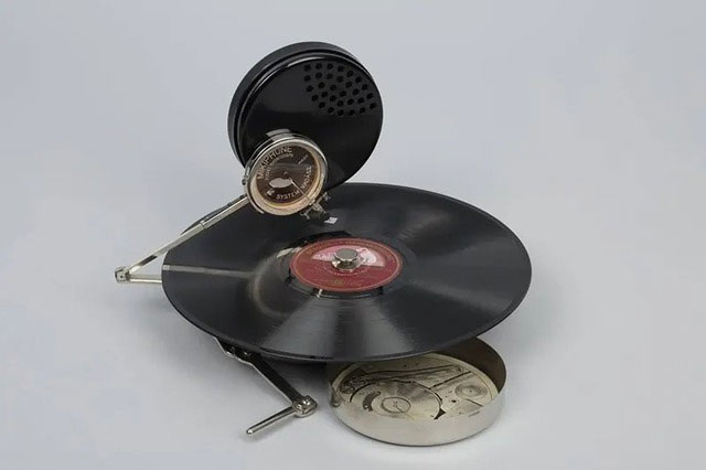 Mikiphone 1924: 