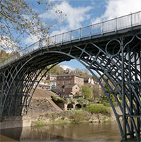 Cây cầu gang đứng vững suốt hơn 200 năm