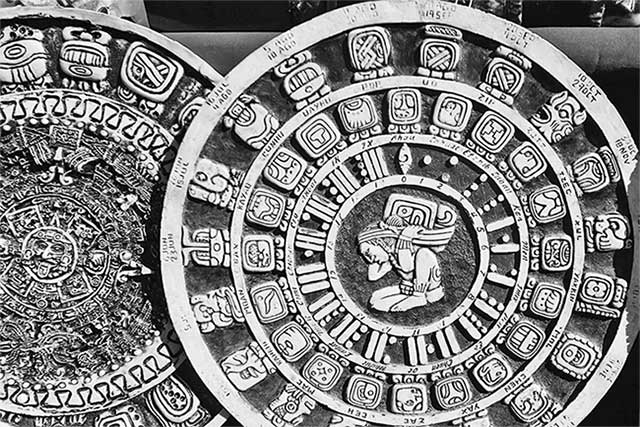 Người Maya đã tạo ra lịch chính xác từ hàng nghìn năm trước như thế nào?