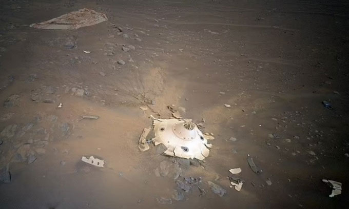 Núi rác con người tạo ra trên sao Hỏa