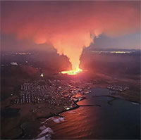 Thị trấn ở Iceland đối mặt với sự sụp đổ sau khi núi lửa phun trào