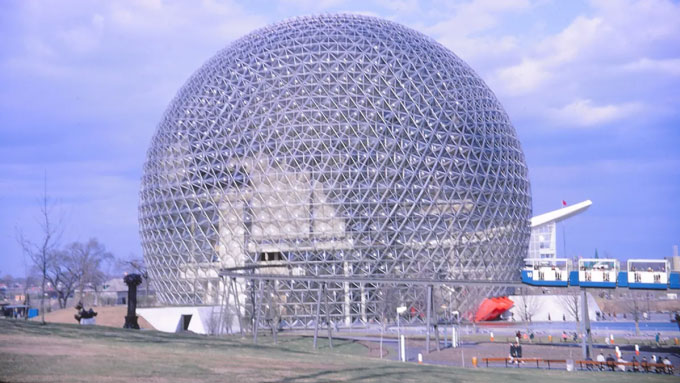 Ý tưởng xây dựng thành phố hình cầu của nhà phát minh Buckminster Fuller