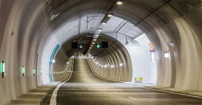 Đường hầm dưới nước được xây dựng như thế nào?