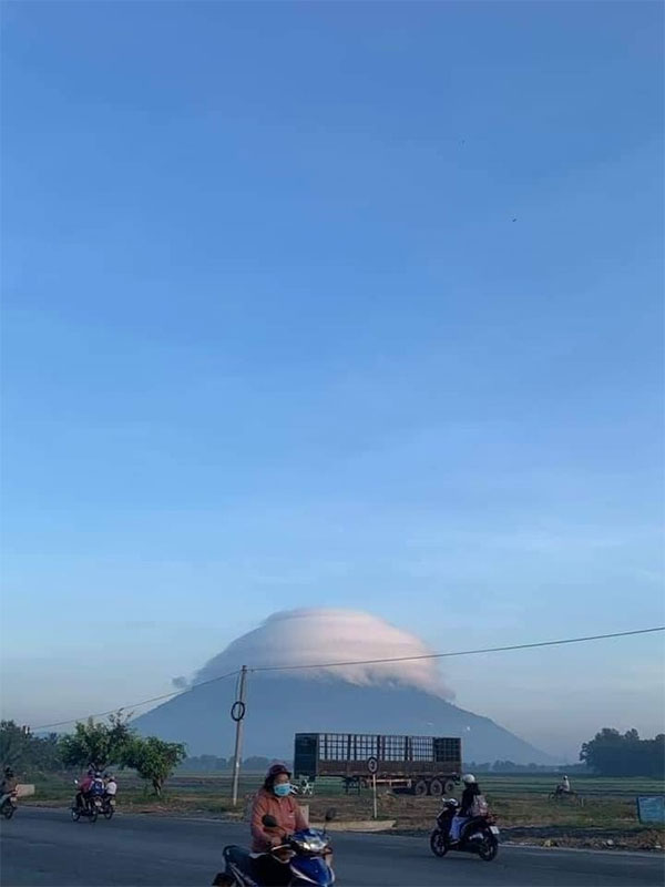 Ngọn núi là 