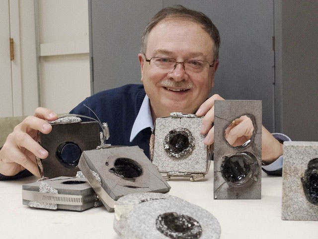 Tiến sĩ Paul Woskov - người phát minh ra công nghệ khoan sóng milimet. 