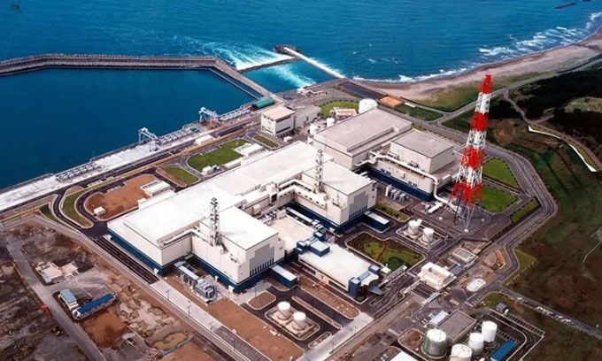  Nhà máy điện hạt nhân Kashiwazaki - Kariwa nhìn từ trên cao. 