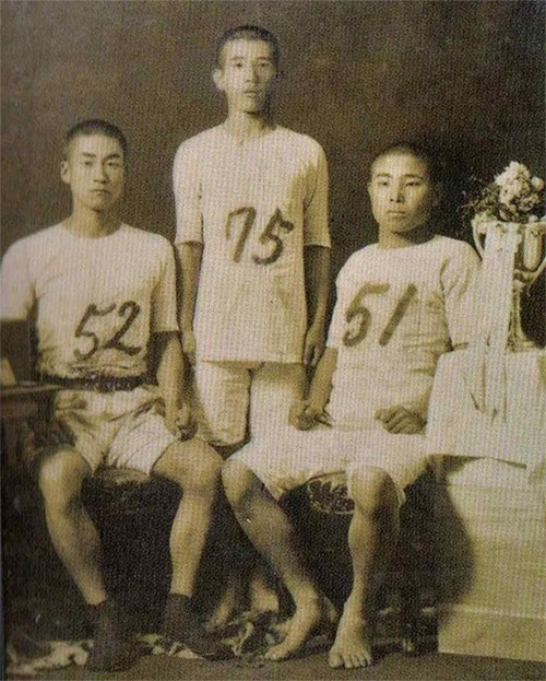 Cuộc chạy marathon dài nhất lịch sử kéo dài 54 năm của Shizo Kanakuri