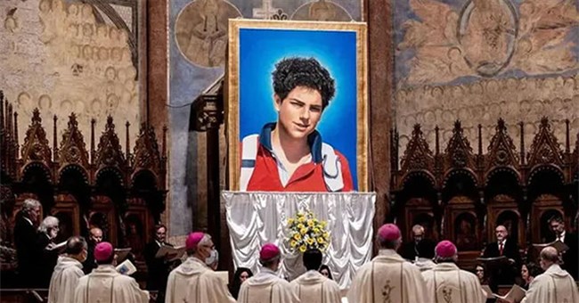 Thiếu niên Italy sẽ trở thành vị thánh đầu tiên của thiên niên kỷ