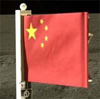 Trung Quốc cắm cờ trên vùng tối Mặt trăng
