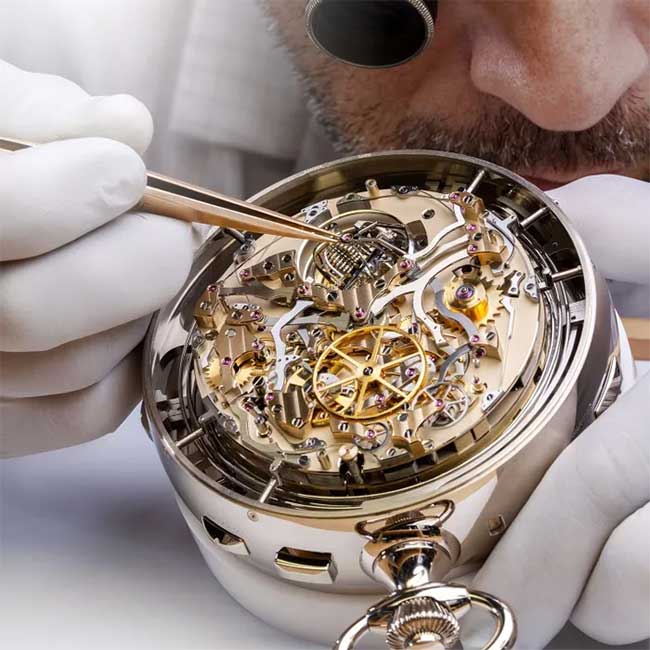 Chức năng đắt tiền của đồng hồ xa xỉ nhưng ít người dùng