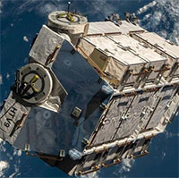 NASA bị kiện vì để rác từ "trên trời" rơi trúng nhà dân