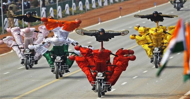 Tại sao Ấn Độ thích sử dụng mô tô trong lễ duyệt binh?