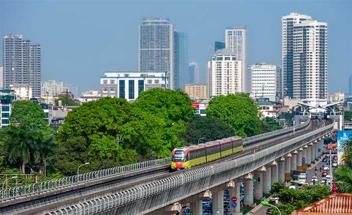 duong sat nhon ga ha noi 3