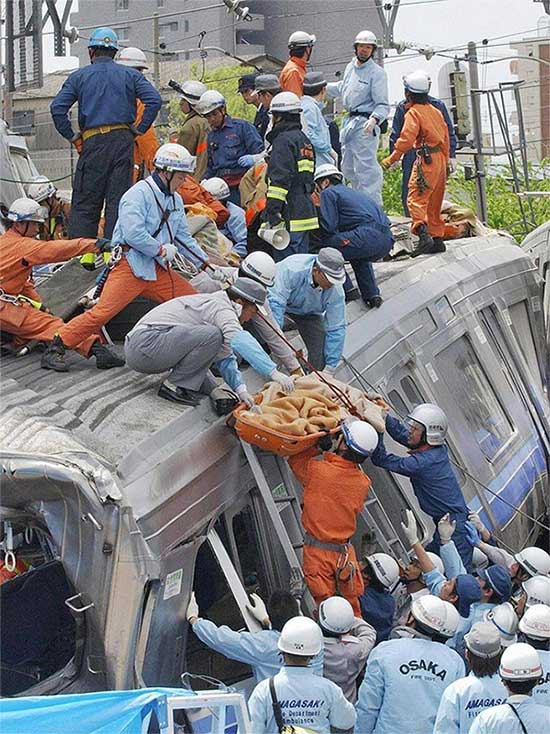 Làm thế nào để phanh một đoàn tàu đang chạy với tốc độ 350km/h trong trường hợp khẩn cấp?