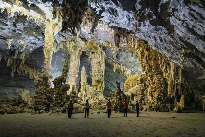 Có một chuỗi hang động kỳ vĩ, hoang sơ ở Quảng Bình: Tên đặc biệt, từng xuất hiện trong phim Hollywood