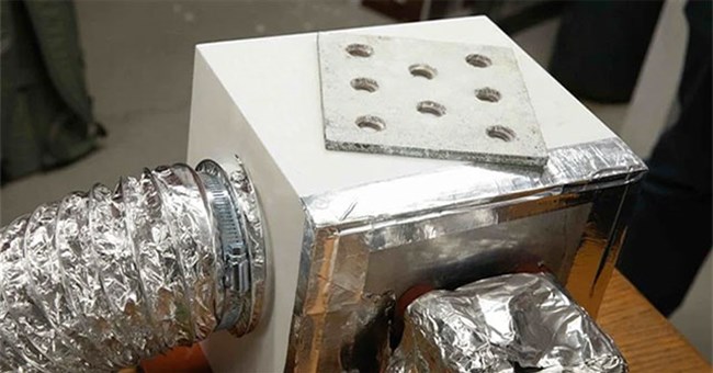 Thiết bị nhỏ bé tạo 5 lít nước sạch từ không khí mỗi ngày