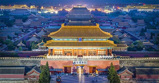 Tai sao trước khi mở cửa Tử Cấm Thành, người gác cổng luôn phải hét lớn 3 lần?