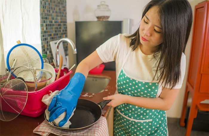 Sai lầm khi rửa bát chỉ làm gia tăng thêm vi khuẩn mà bạn không hề hay biết