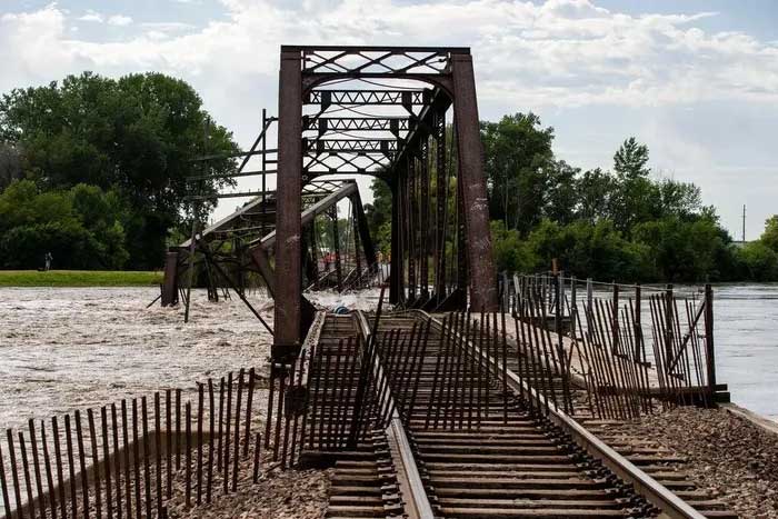 Biến đổi khí hậu có thể làm cầu sập 