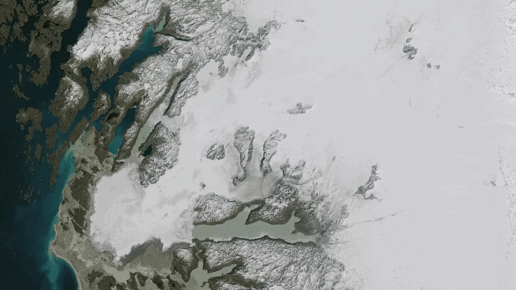  Hình ảnh Greenland do vệ tinh Landsat 9 chụp cho thấy tuyết tan nhanh vào mùa hè