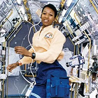 Mae Jemison - Nữ phi hành gia gốc Phi đầu tiên của Mỹ