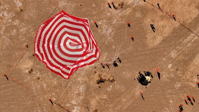 Vệ tinh tái sử dụng đầu tiên của Trung Quốc, Shijian 19, trở về Trái Đất.