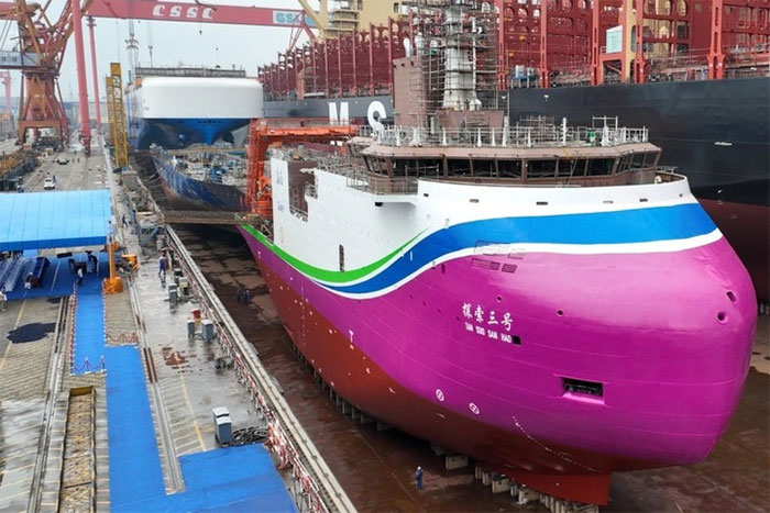 Tàu nghiên cứu vùng cực Thám Sách-3 của Trung Quốc.