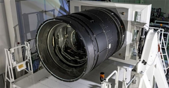 Camera kỹ thuật số lớn nhất thế giới sẵn sàng hoạt động