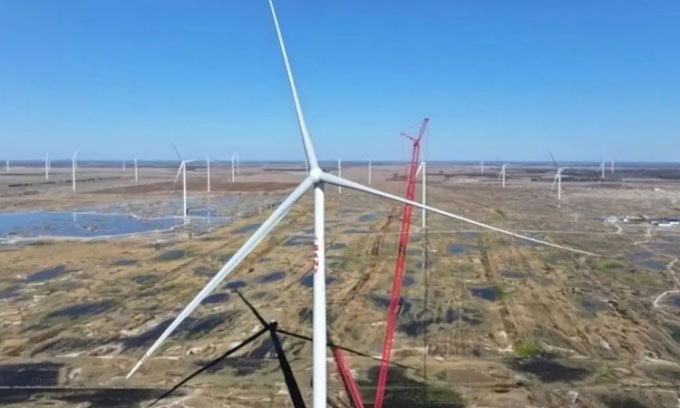 Turbine gió trên bờ lớn nhất thế giới ở Trung Quốc