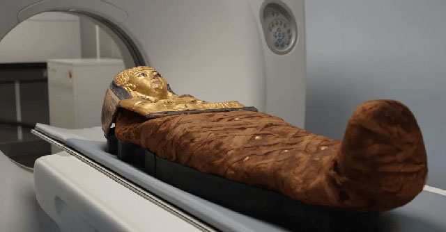 Các nhà khoa học sử dụng máy quét để nghiên cứu xác ướp Ai ...